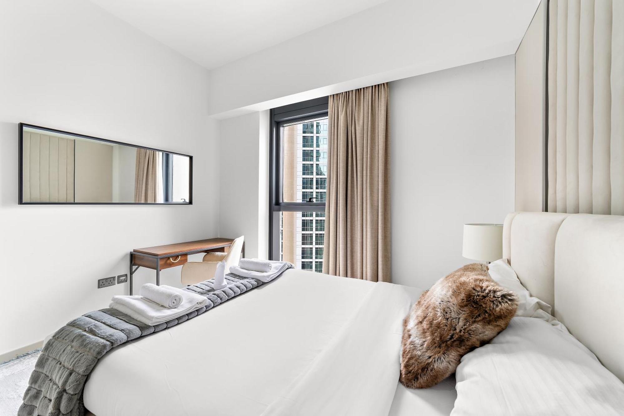 Luxury 2 Bedroom - Next To Opera *
